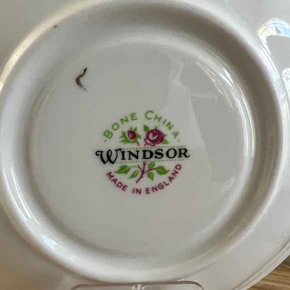 Vintage Windsor Cup & Saucer - Picture 4 of 13